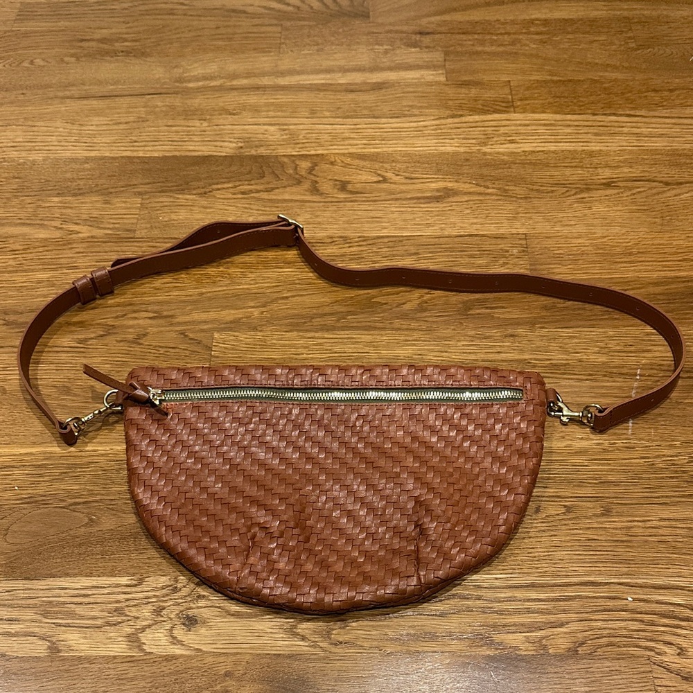 Elegant Brown Woven Crossbody Bag